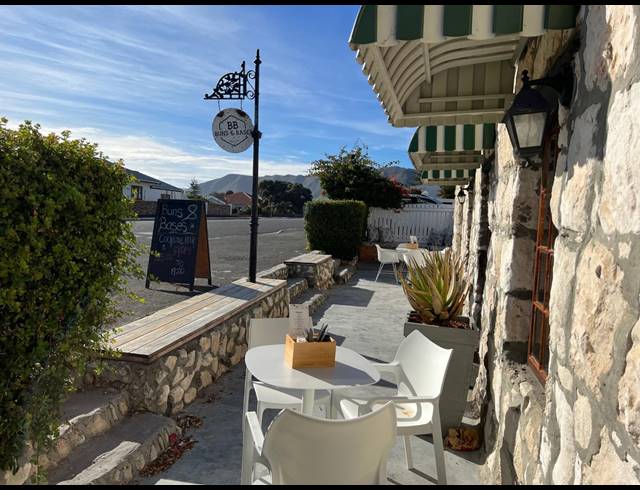 180M² RESTAURANT FOR SALE IN GANSBAAI CENTRAL